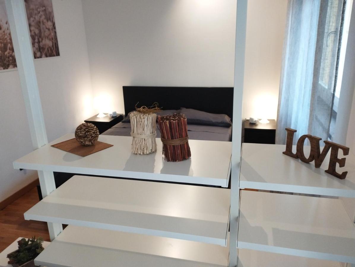 Liguria 51 - Affittica Apartment Милано Екстериор снимка