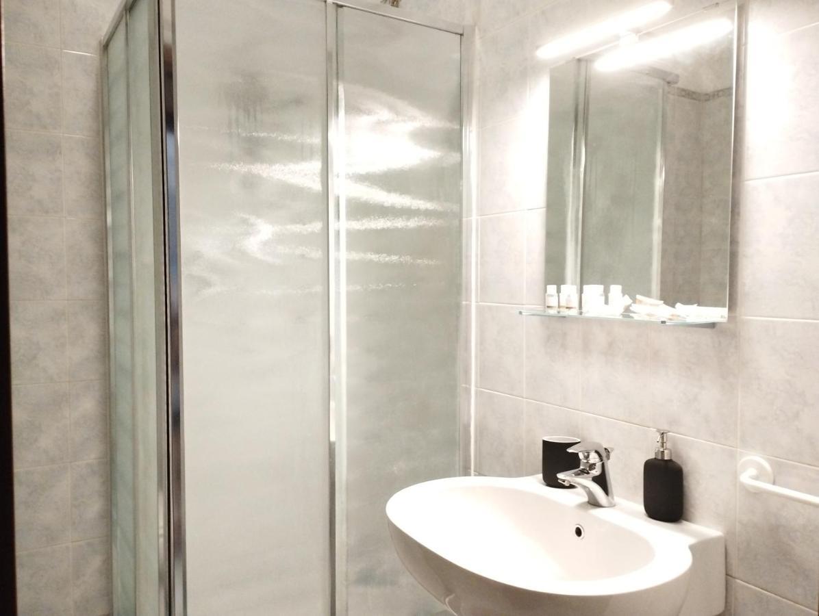 Liguria 51 - Affittica Apartment Милано Екстериор снимка