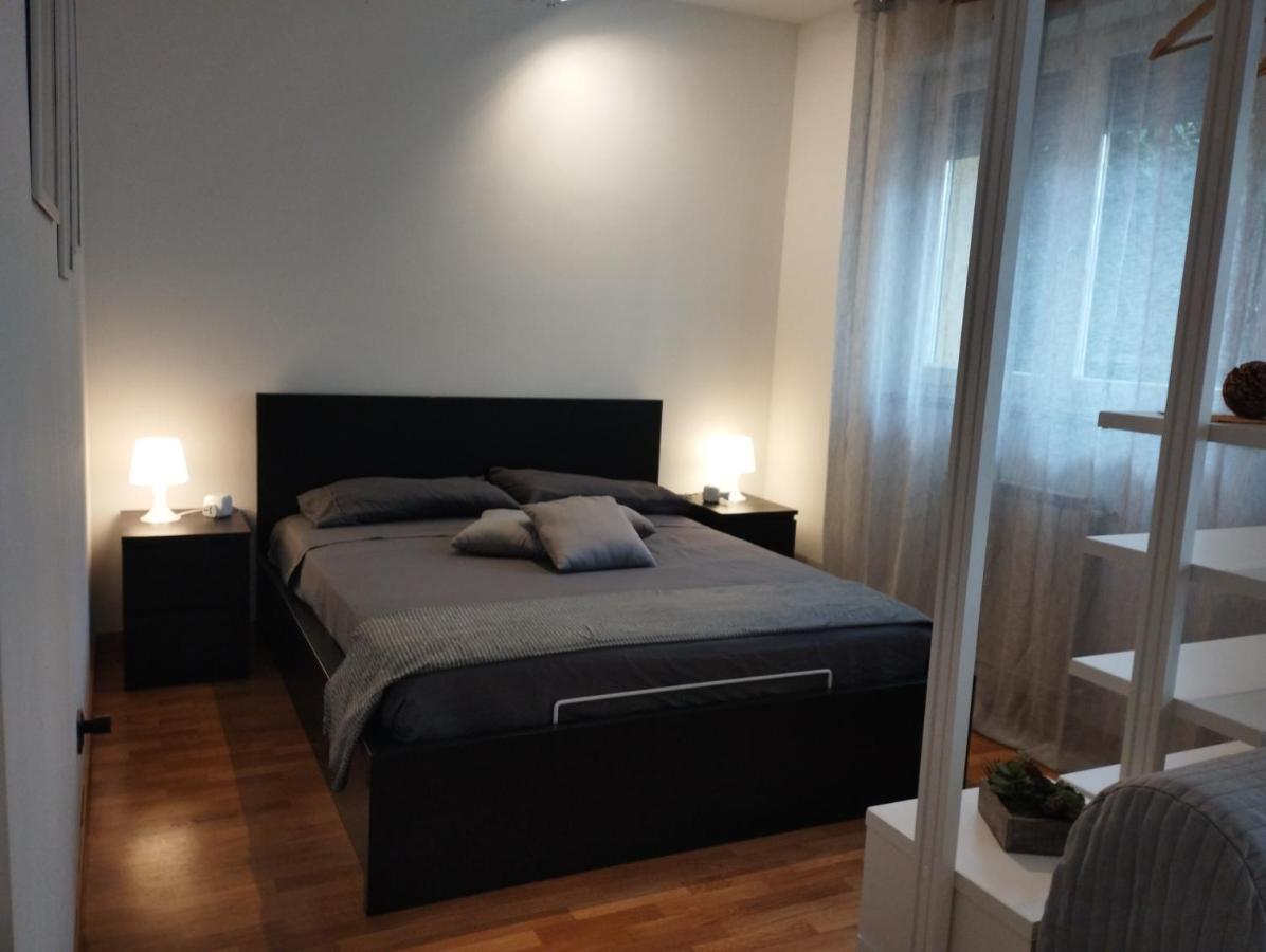 Liguria 51 - Affittica Apartment Милано Екстериор снимка