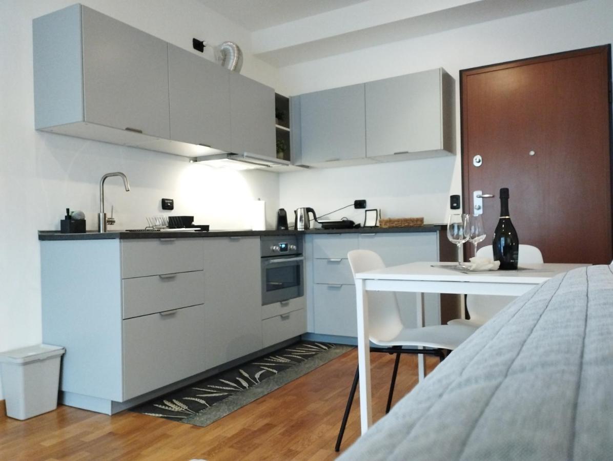 Liguria 51 - Affittica Apartment Милано Екстериор снимка